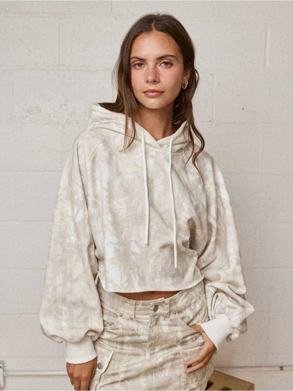 Camo Cropped Tie-Dye Hooded Sweatshirt